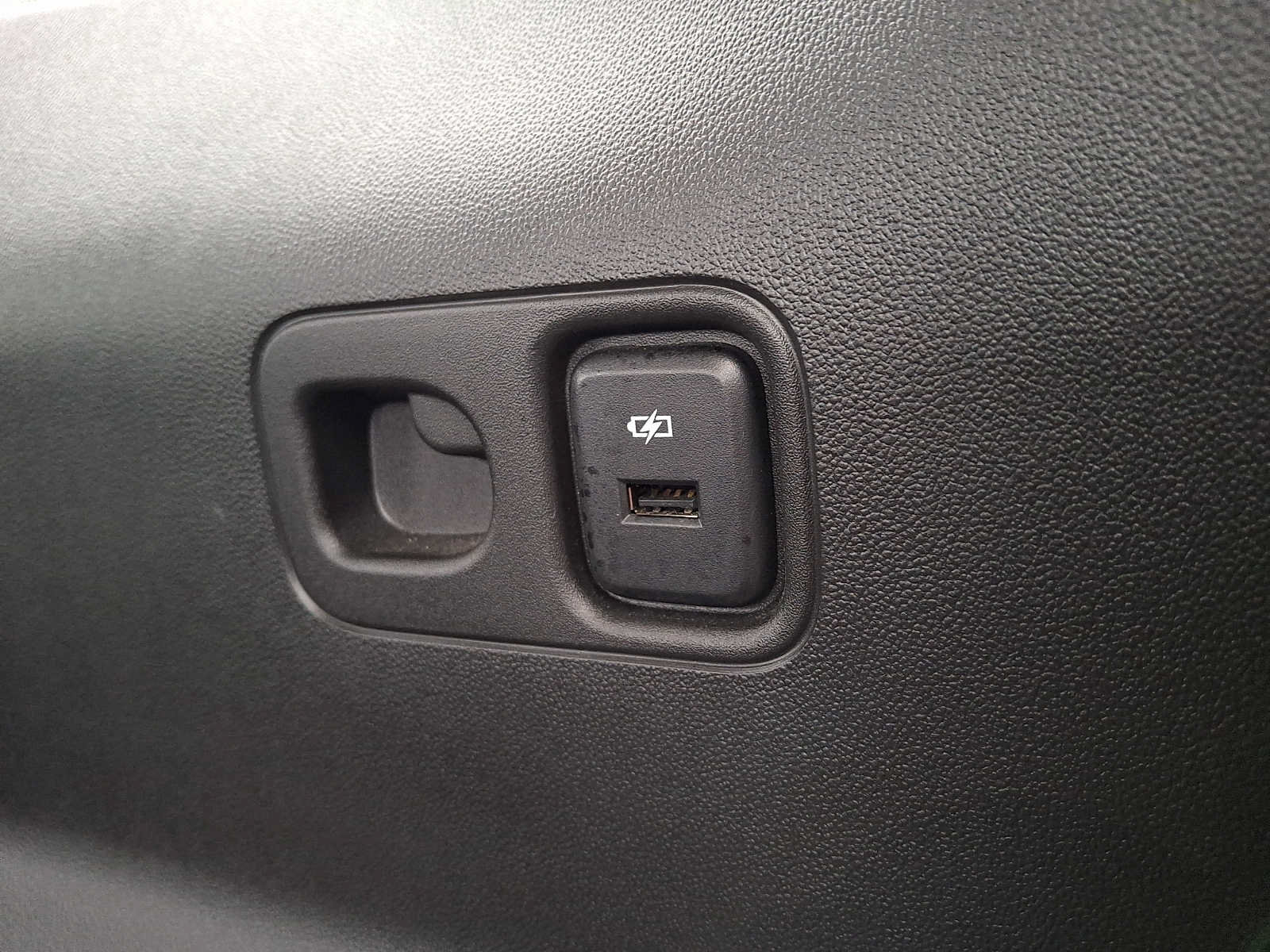 Used 2023 GMC Acadia SLE w/ Driver Convenience Package AWD/4WD image 11