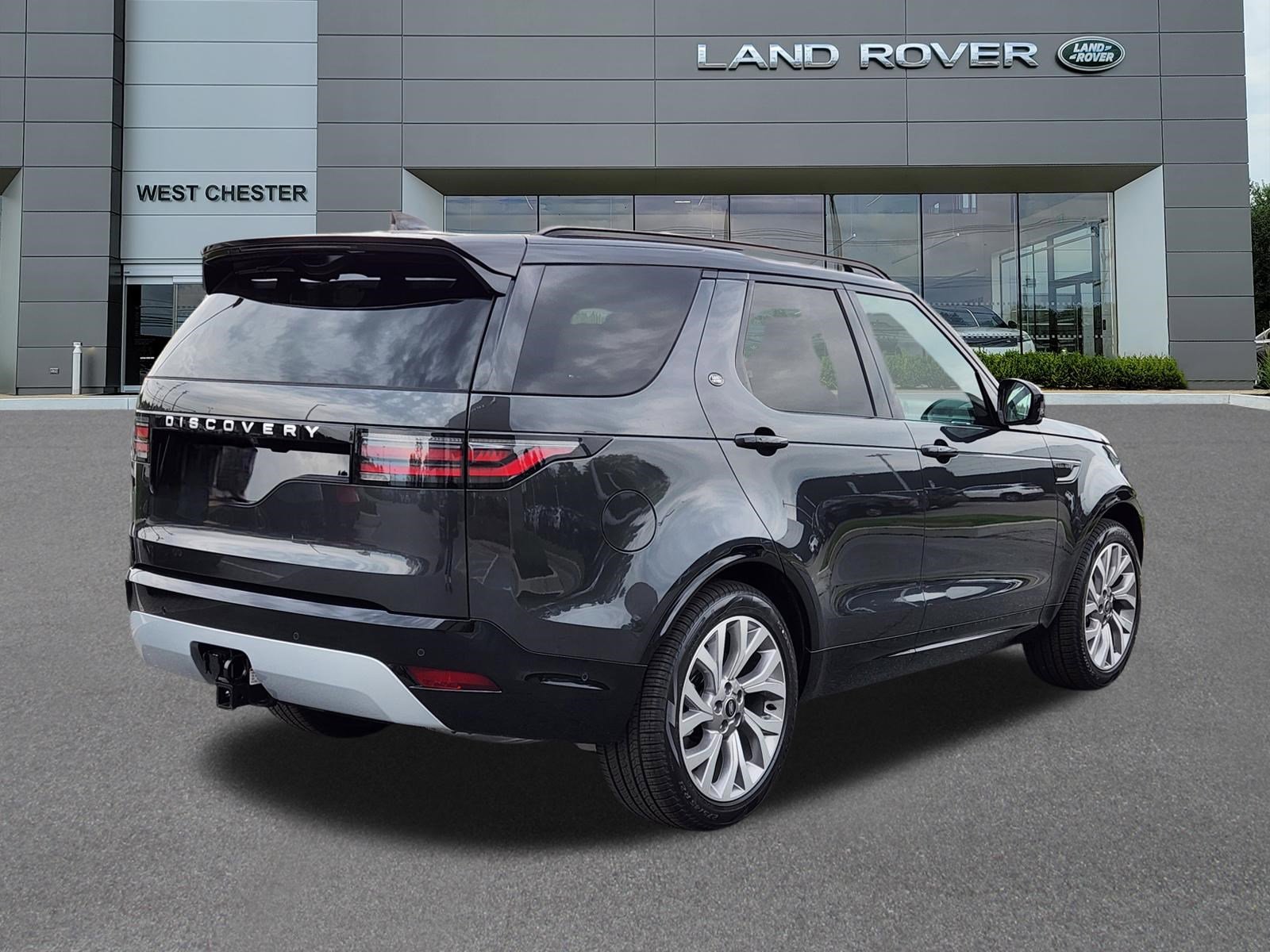 New 2026 Land Rover Discovery Limited Edition AWD/4WD image 4