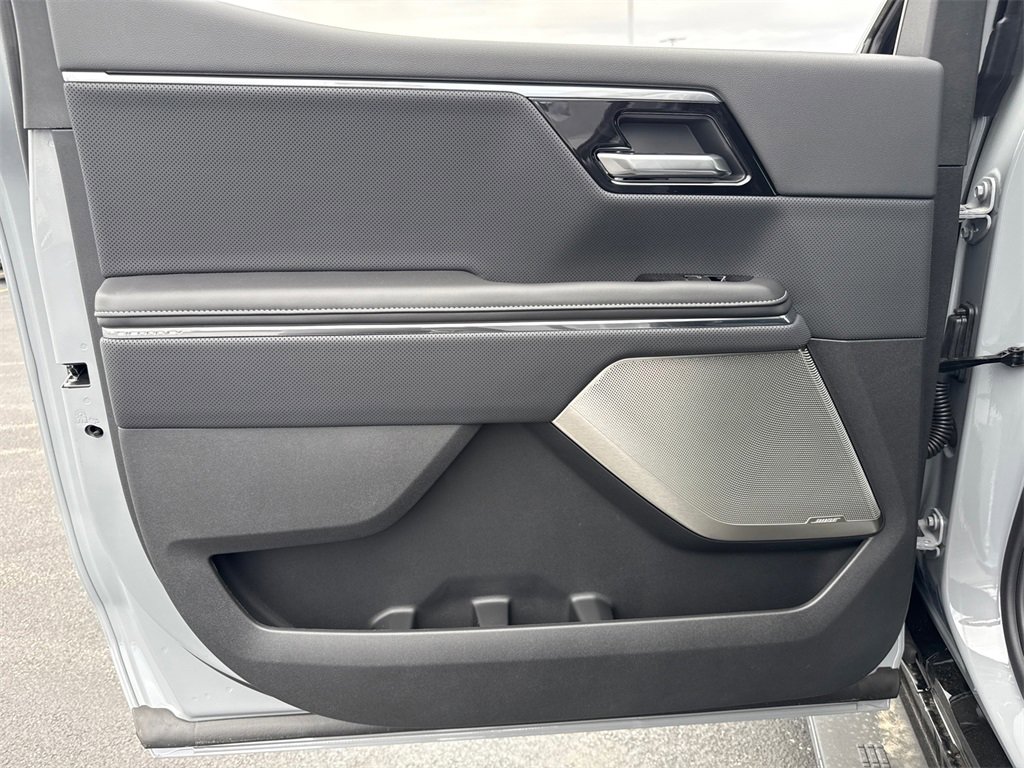 New 2025 GMC Sierra EV Denali image 33