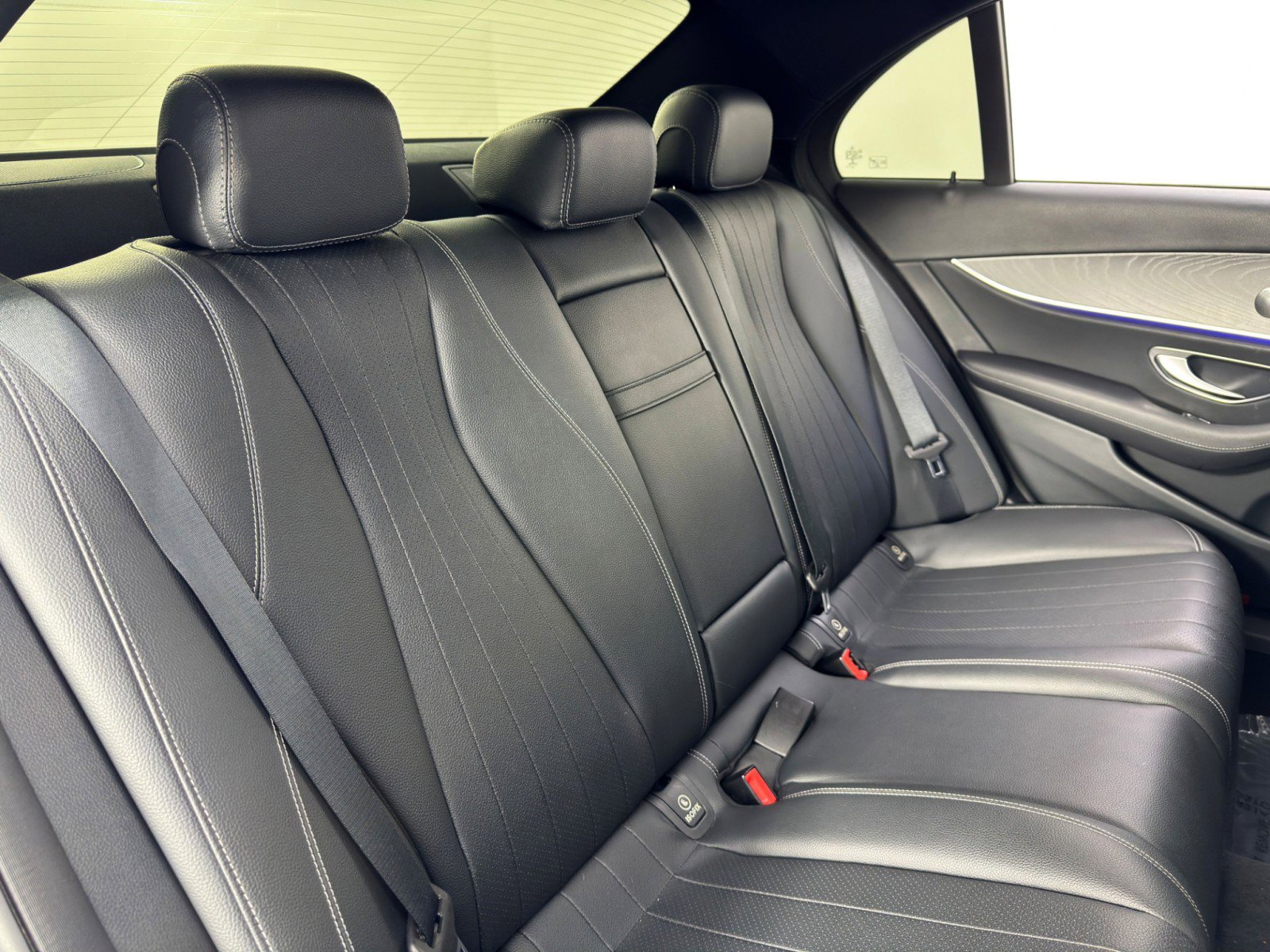 Used 2021 Mercedes-Benz E 350 Sedan w/ Premium Package image 38