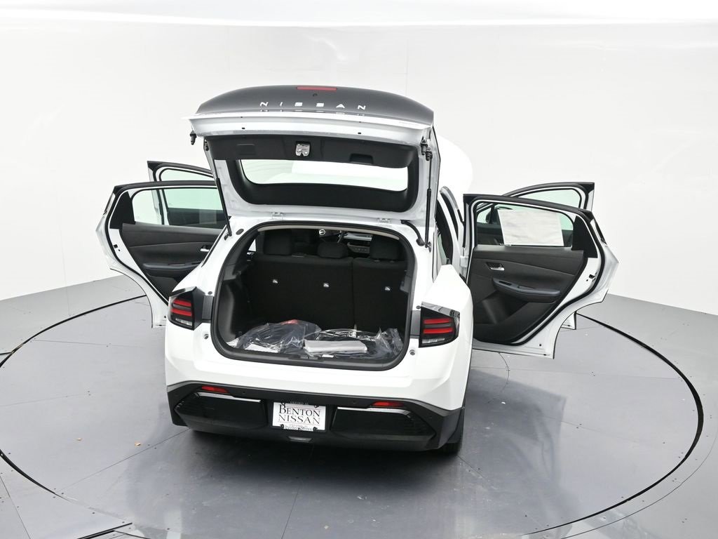 New 2026 Nissan Leaf image 24