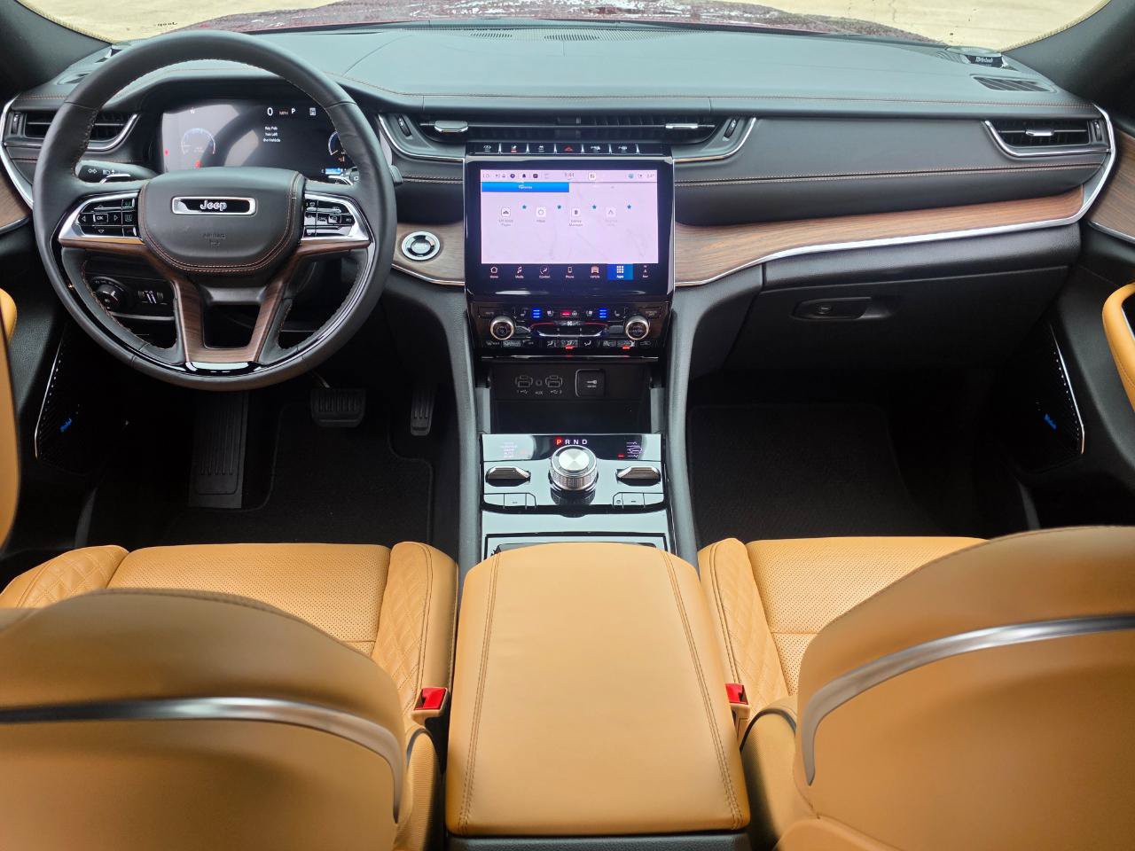 Used 2025 Jeep Grand Cherokee L Summit w/ Advanced Protech Group IV AWD/4WD image 17