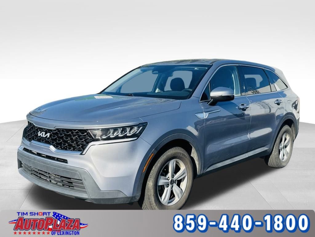 Used 2022 Kia Sorento LX image 1