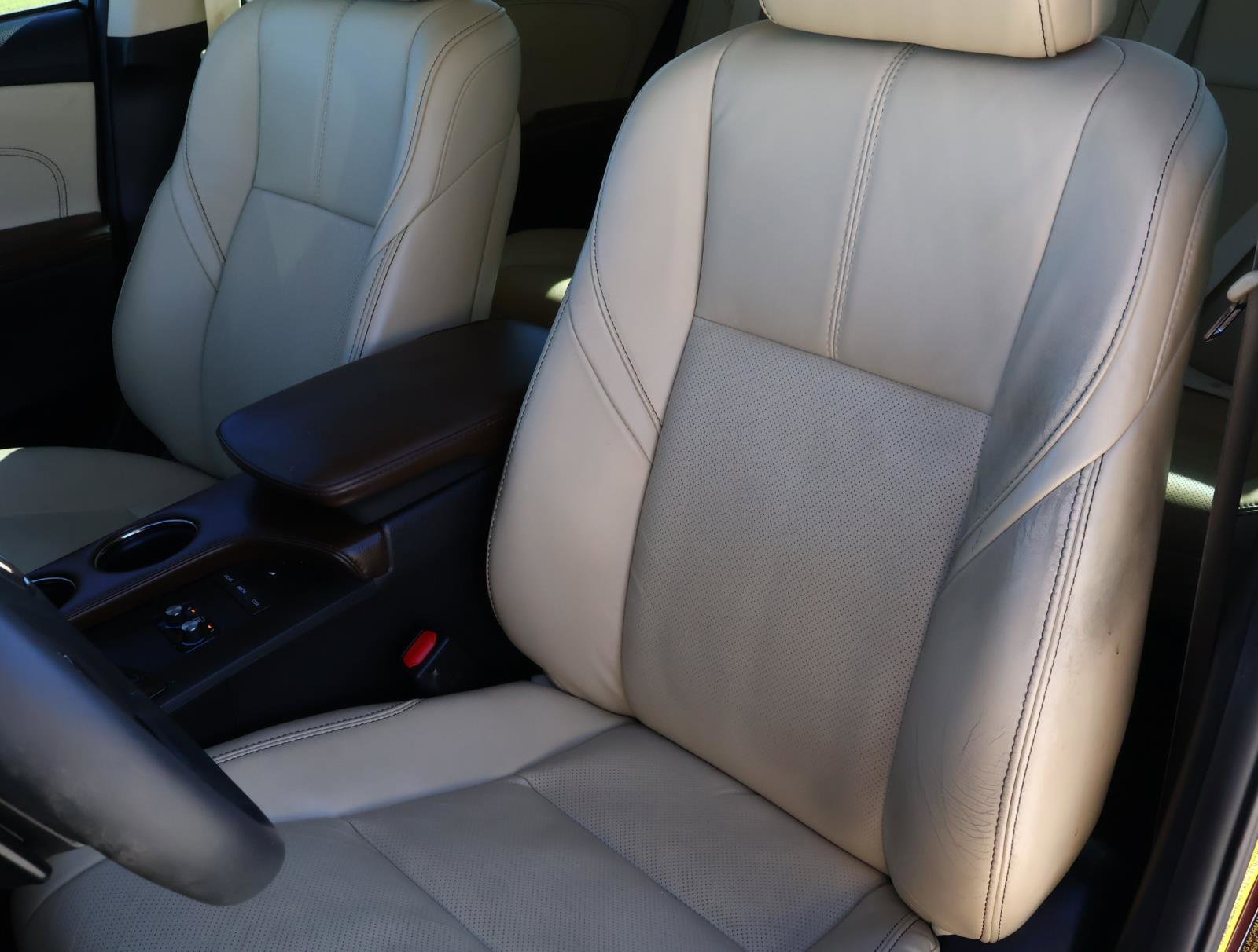 Used 2016 Toyota Avalon Limited w/ Toyota Safety Sense Package image 14