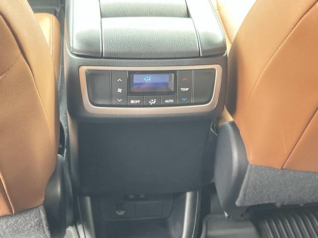 Used 2018 Toyota Highlander Limited w/ Protection Package #3 AWD/4WD image 18