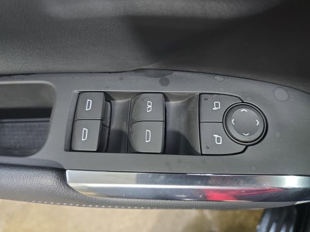 Used 2024 Chevrolet Traverse LT w/ Enhanced Driving Package image 32