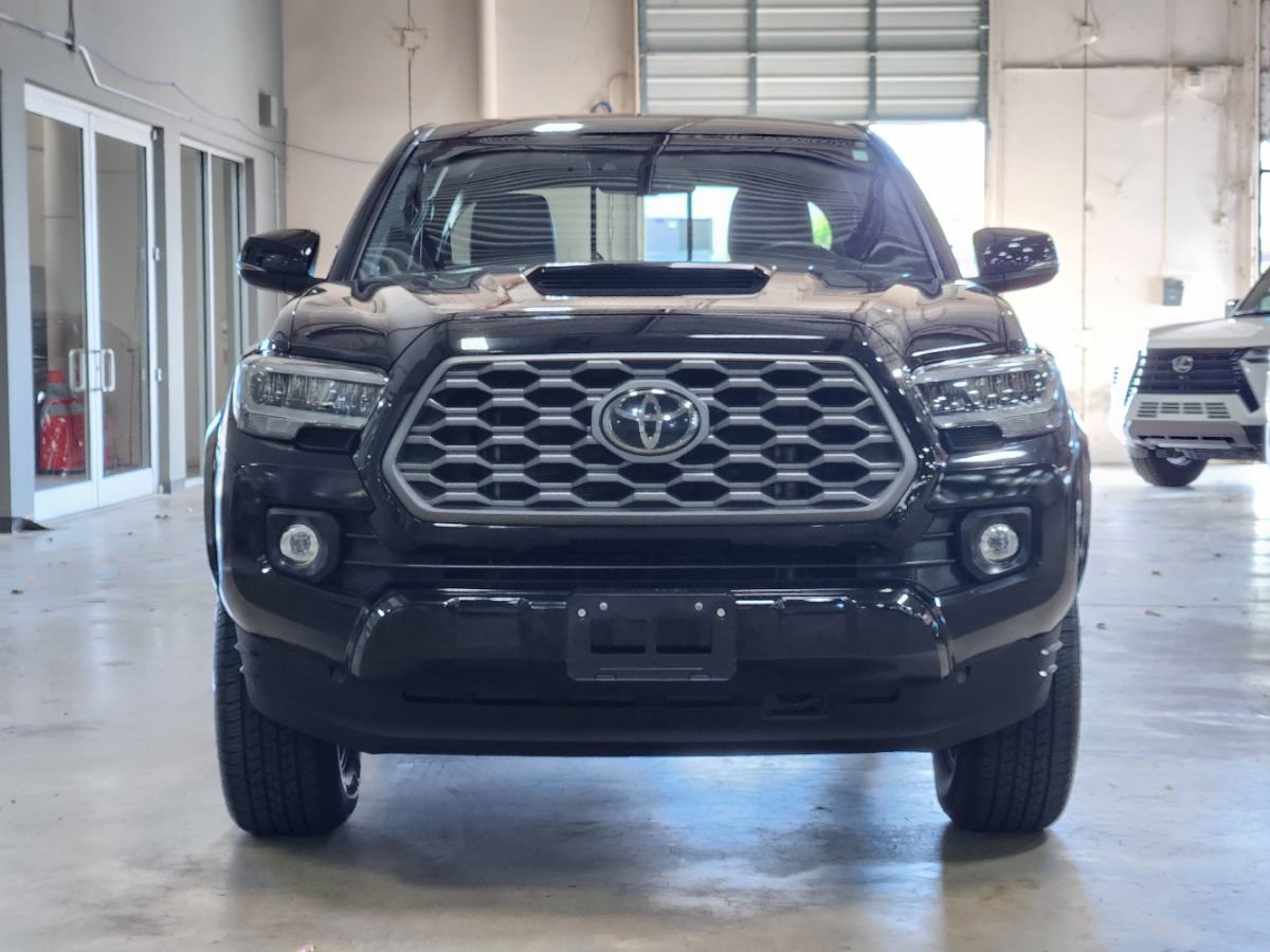 Used 2023 Toyota Tacoma TRD Sport RWD image 2