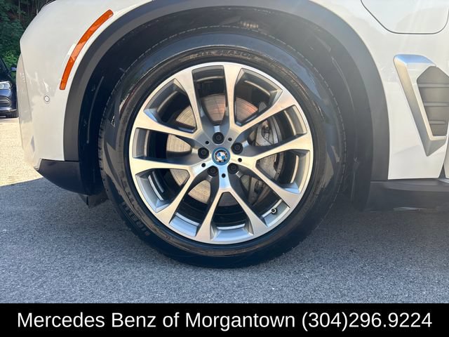 Used 2025 BMW X5 xDrive50e AWD/4WD image 9