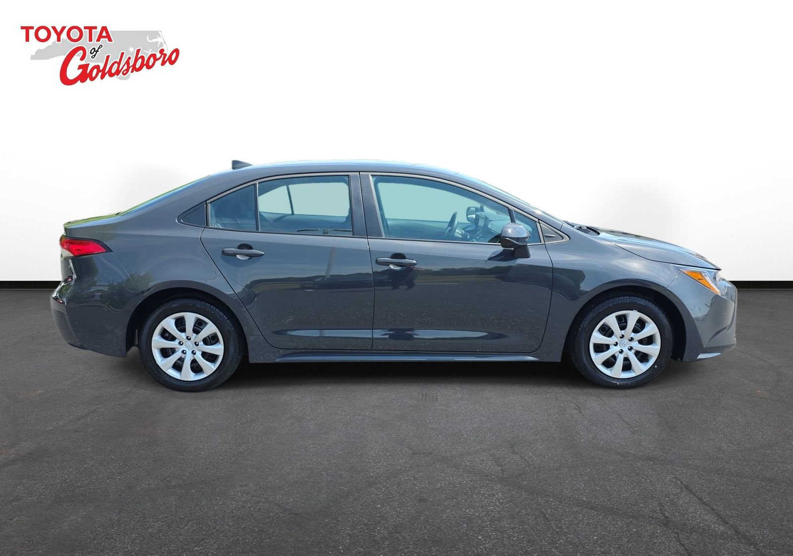 Used 2026 Toyota Corolla LE image 4