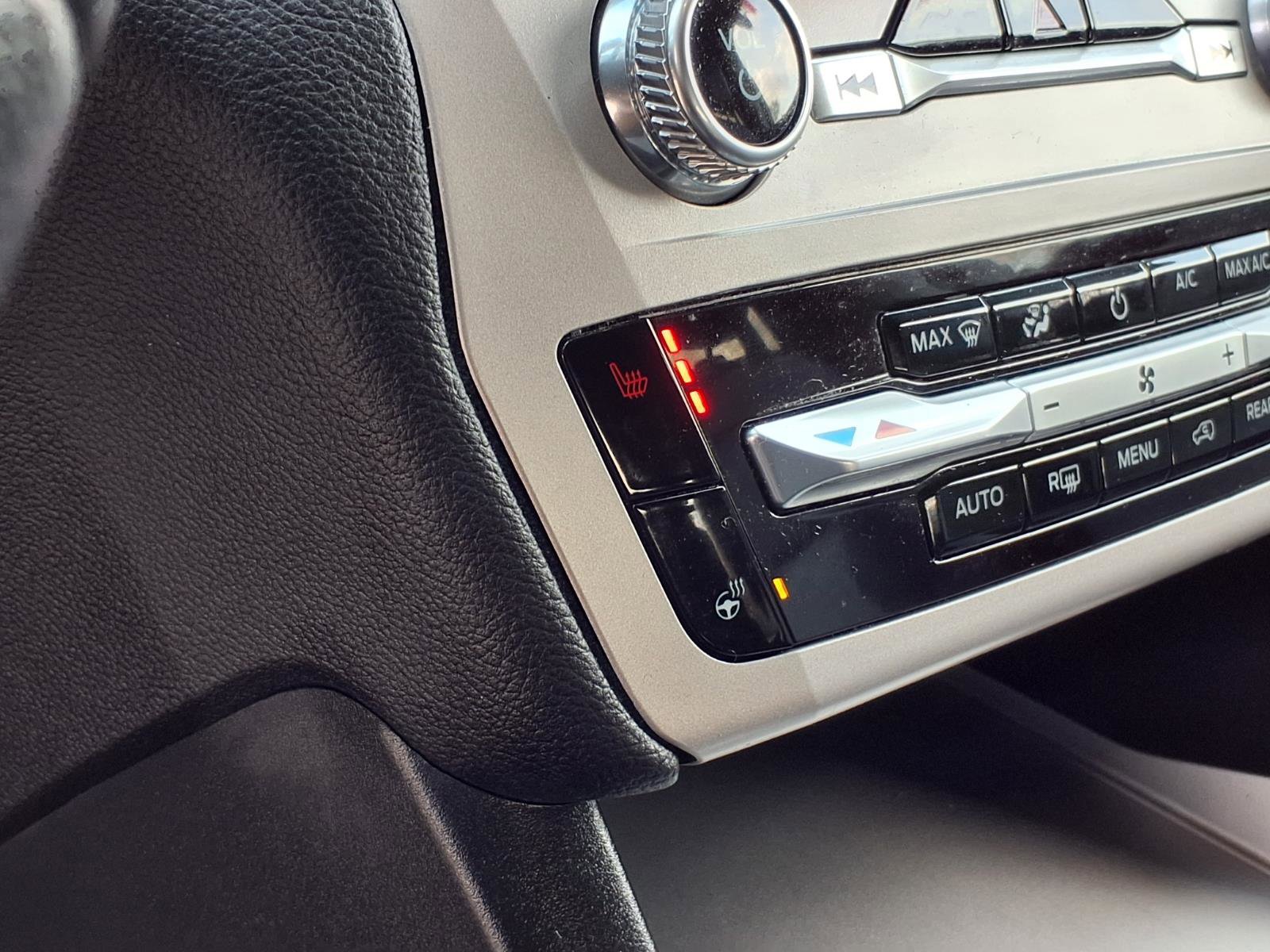 Used 2023 Ford Explorer XLT w/ Equipment Group 202A image 5