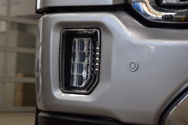 Used 2022 GMC Sierra 3500 Denali w/ Denali Ultimate Package image 14