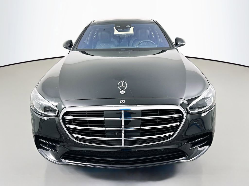 Used 2022 Mercedes-Benz S 580 4MATIC Sedan image 2