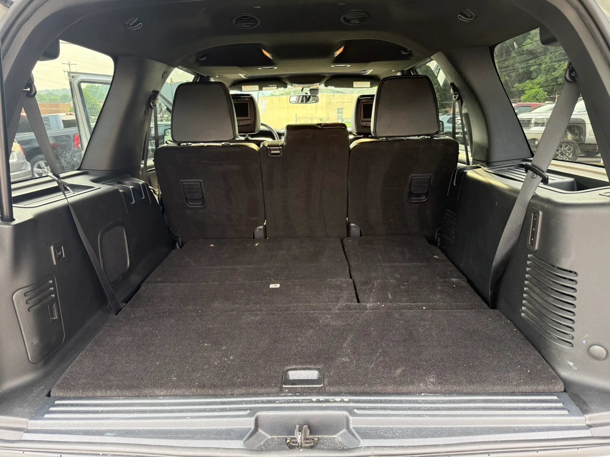 Used 2017 Ford Expedition Limited w/ Equipment Group 301A AWD/4WD image 20