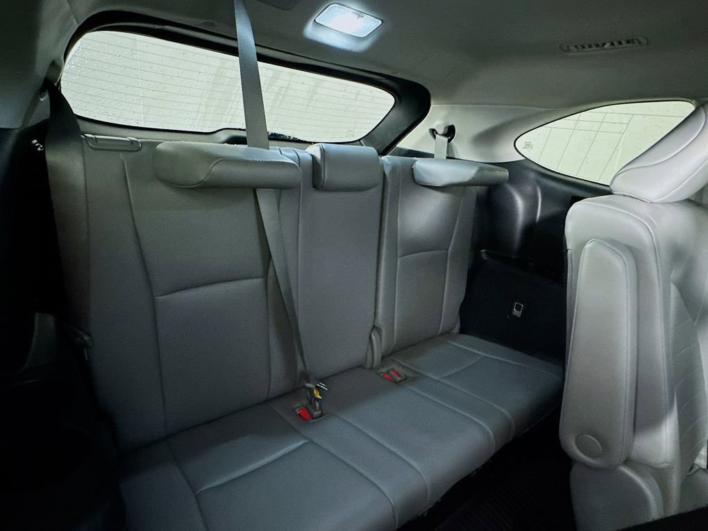 Used 2023 Toyota Highlander XLE image 27