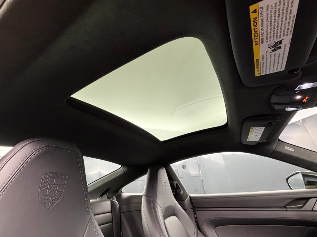 Used 2025 Porsche 911 Carrera 4 GTS image 15