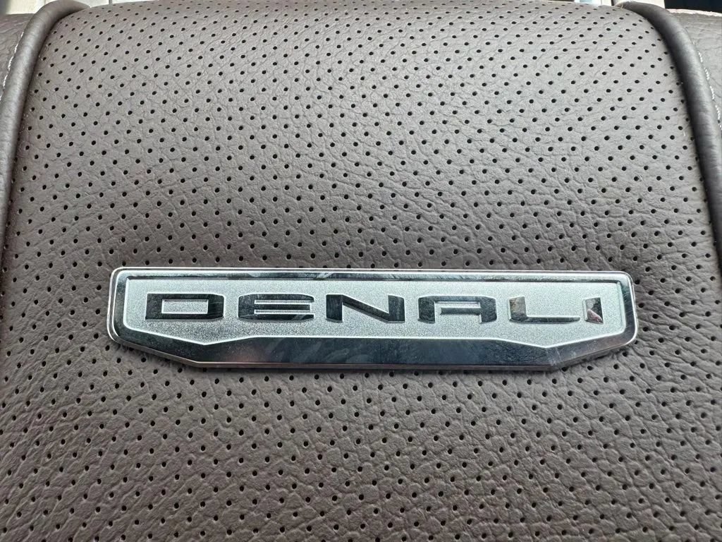 New 2026 GMC Sierra 3500 Denali w/ LPO, Black Badging Package AWD/4WD image 28