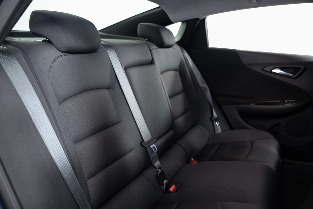 Used 2025 Chevrolet Malibu LT FWD image 23
