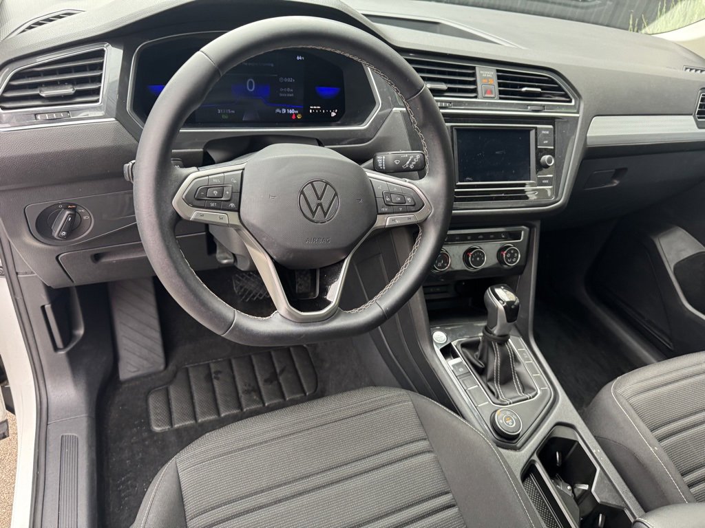 Used 2022 Volkswagen Tiguan S image 8