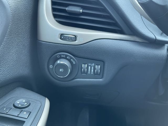 Used 2018 Jeep Cherokee Latitude image 17
