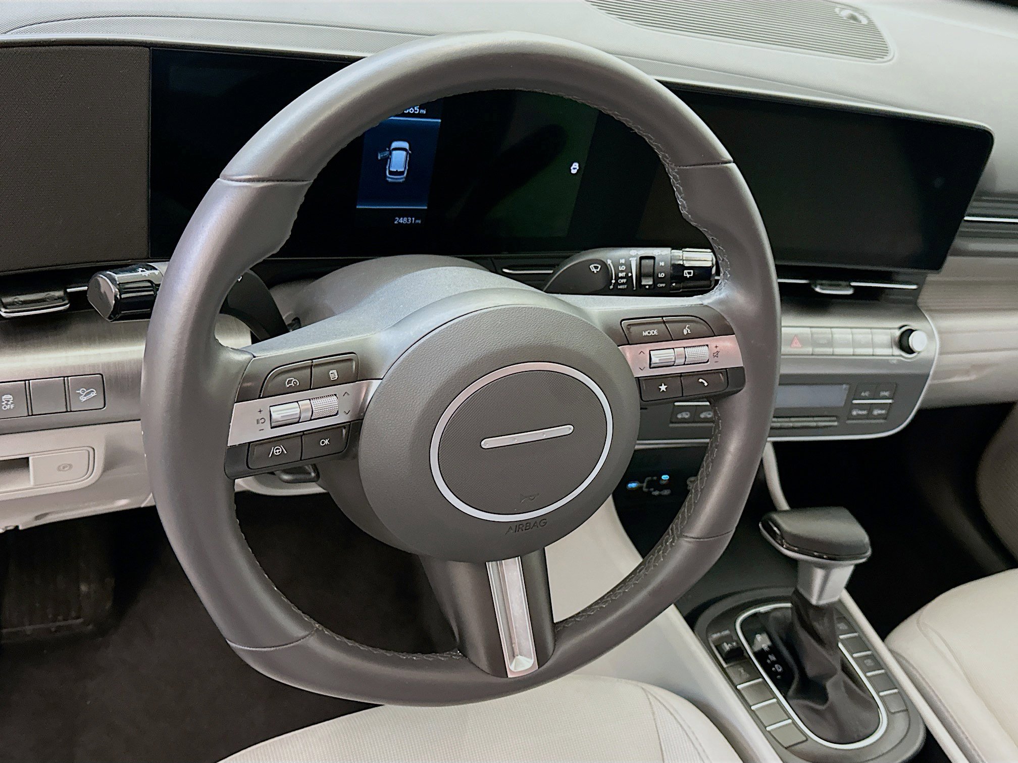 Used 2025 Hyundai Kona SEL image 18