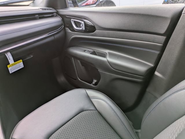New 2026 Jeep Compass Latitude AWD/4WD image 18