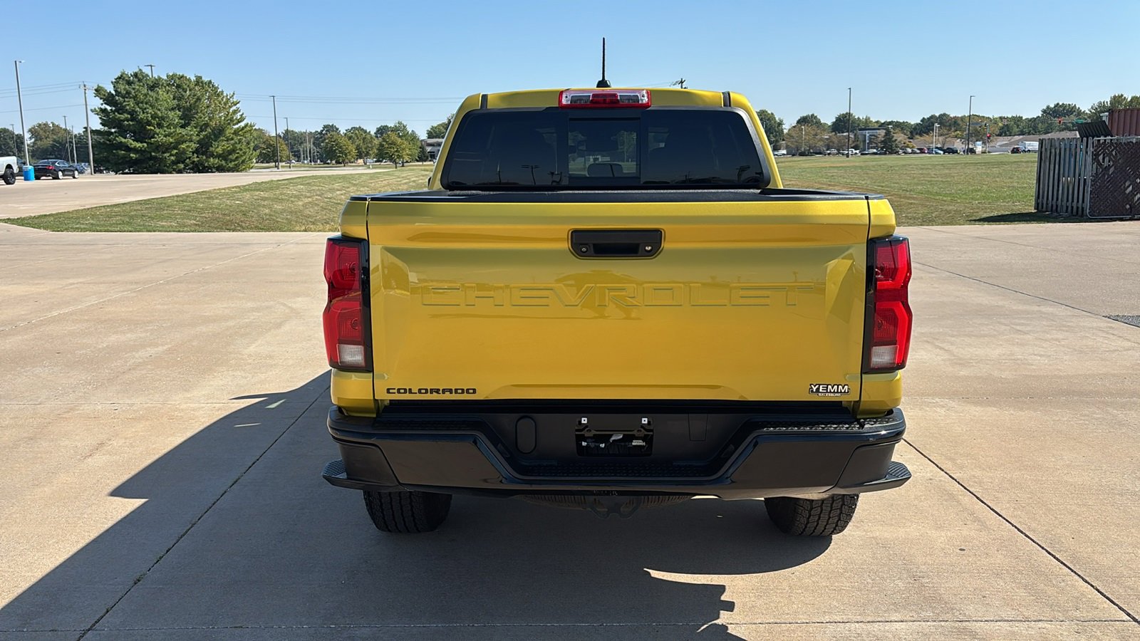 Used 2023 Chevrolet Colorado Z71 w/ Z71 Convenience Package 2 image 8
