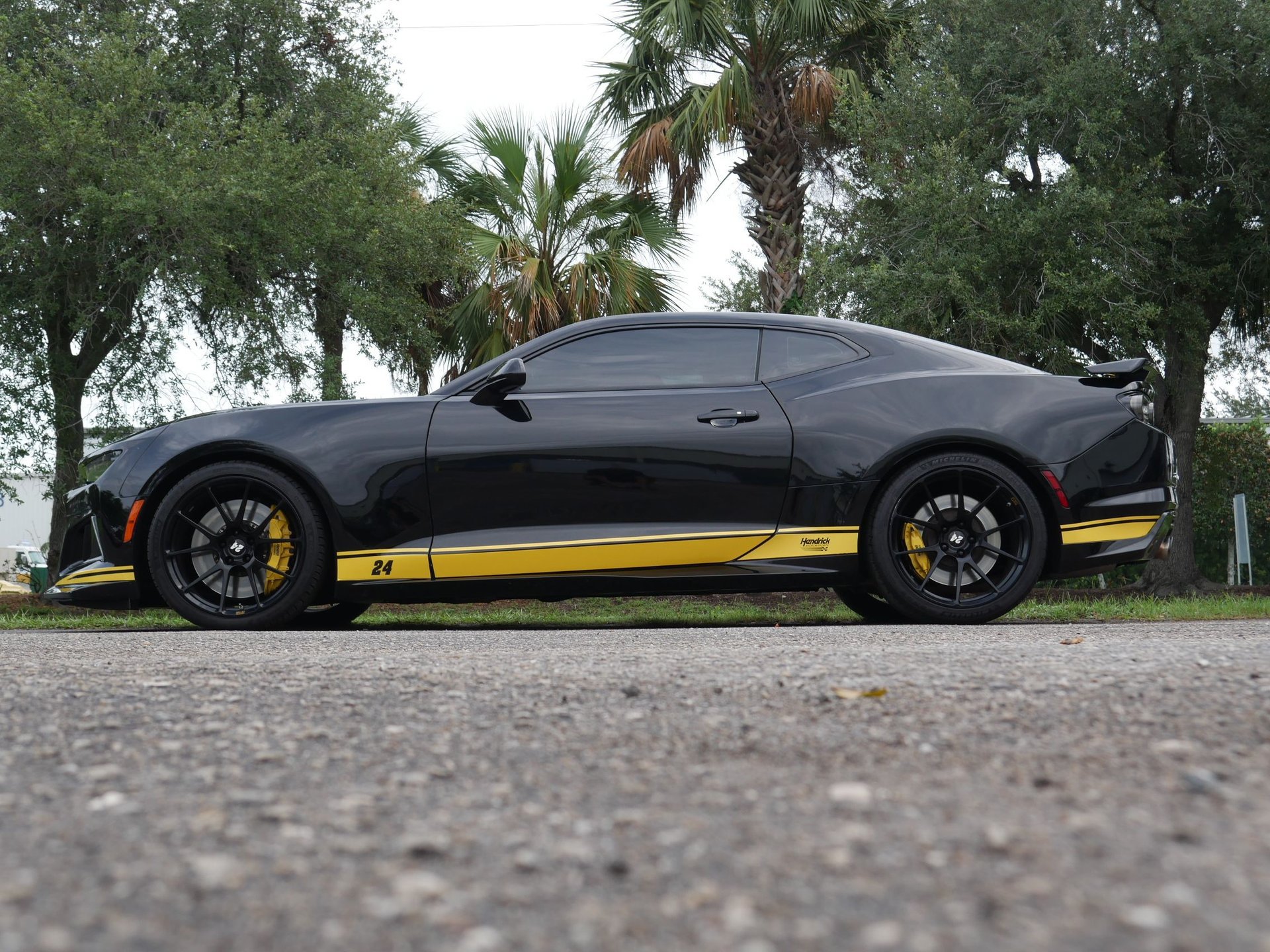Used 2020 Chevrolet Camaro ZL1 RWD image 12