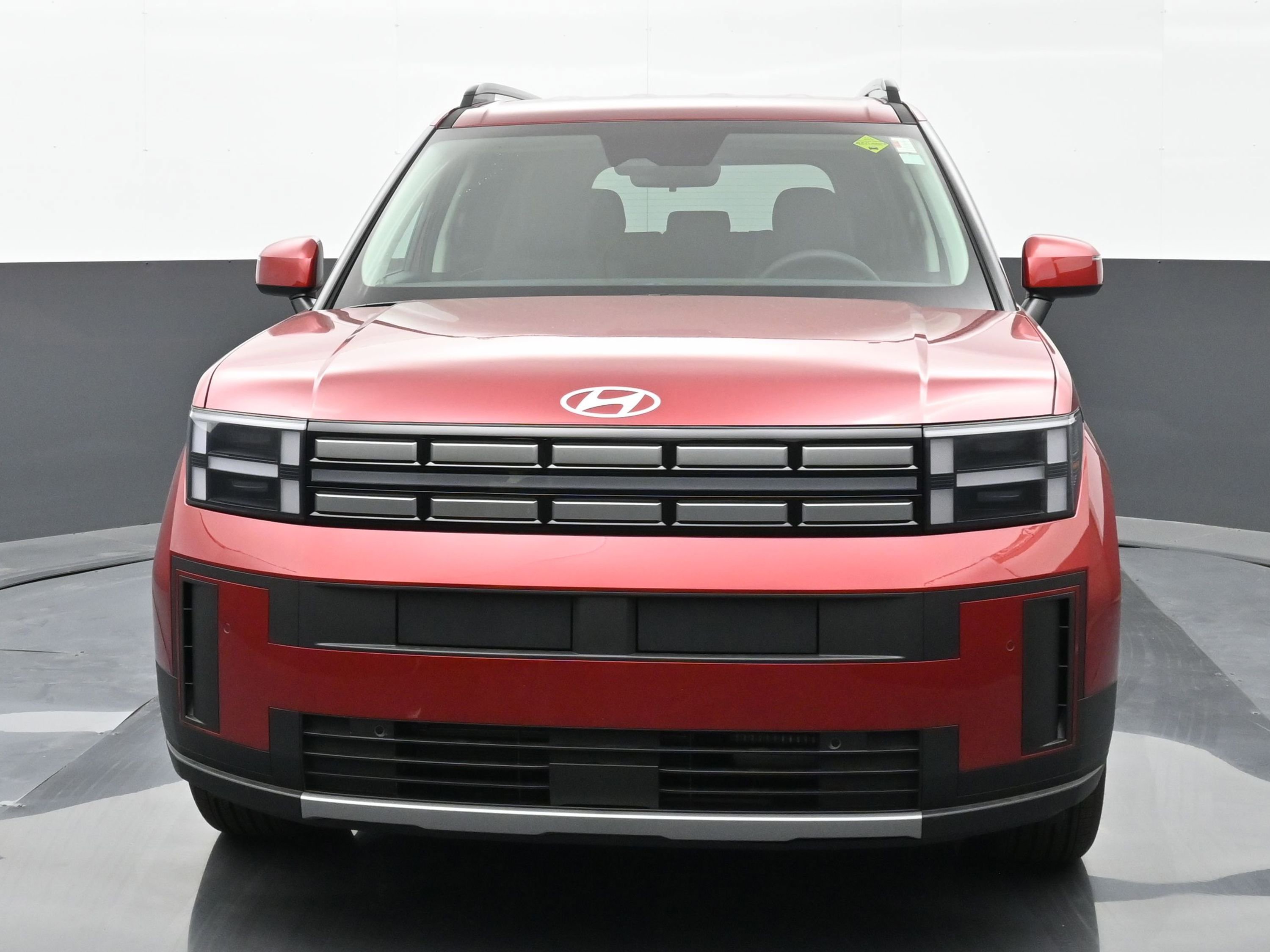 Used 2024 Hyundai Santa Fe SEL FWD image 3