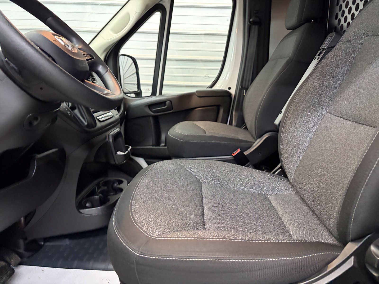 Used 2025 RAM ProMaster 2500 w/ U-Haul Equipment Group FWD image 10