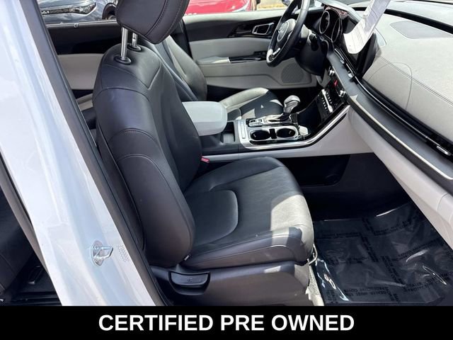 Used 2024 Kia Carnival EX FWD image 9