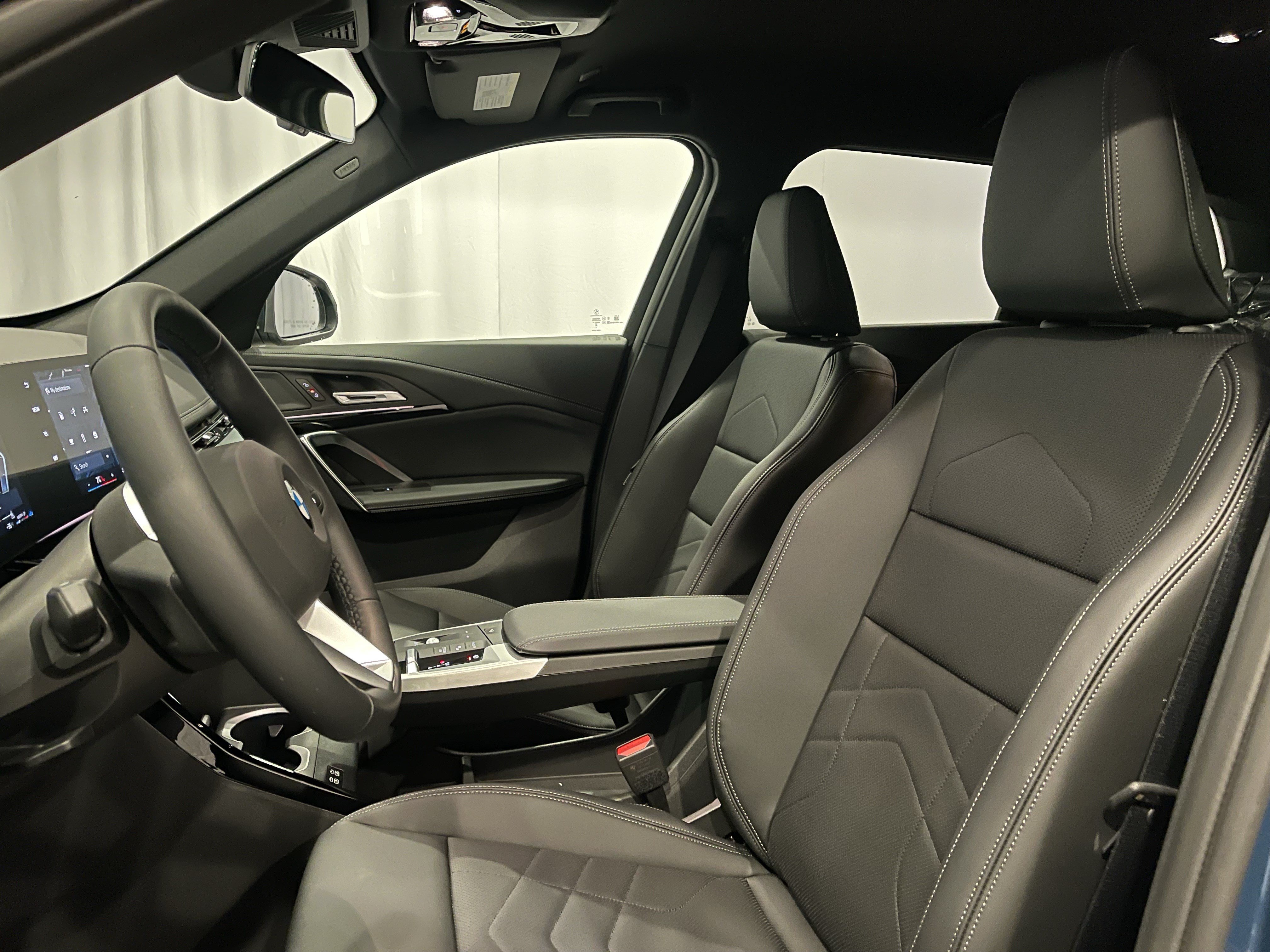 New 2026 BMW X1 xDrive28i AWD/4WD image 8
