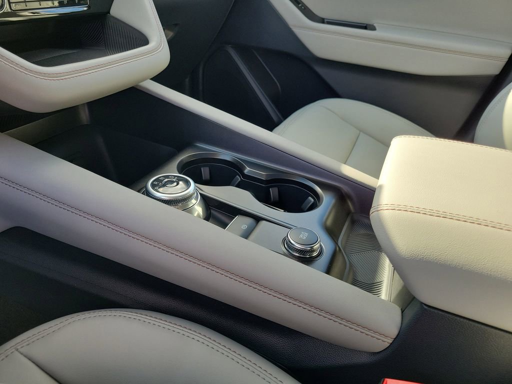 New 2026 Ford Explorer Active w/ Active Comfort Package image 29