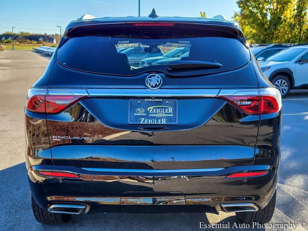 Used 2023 Buick Enclave Essence w/ Experience Buick Package image 5