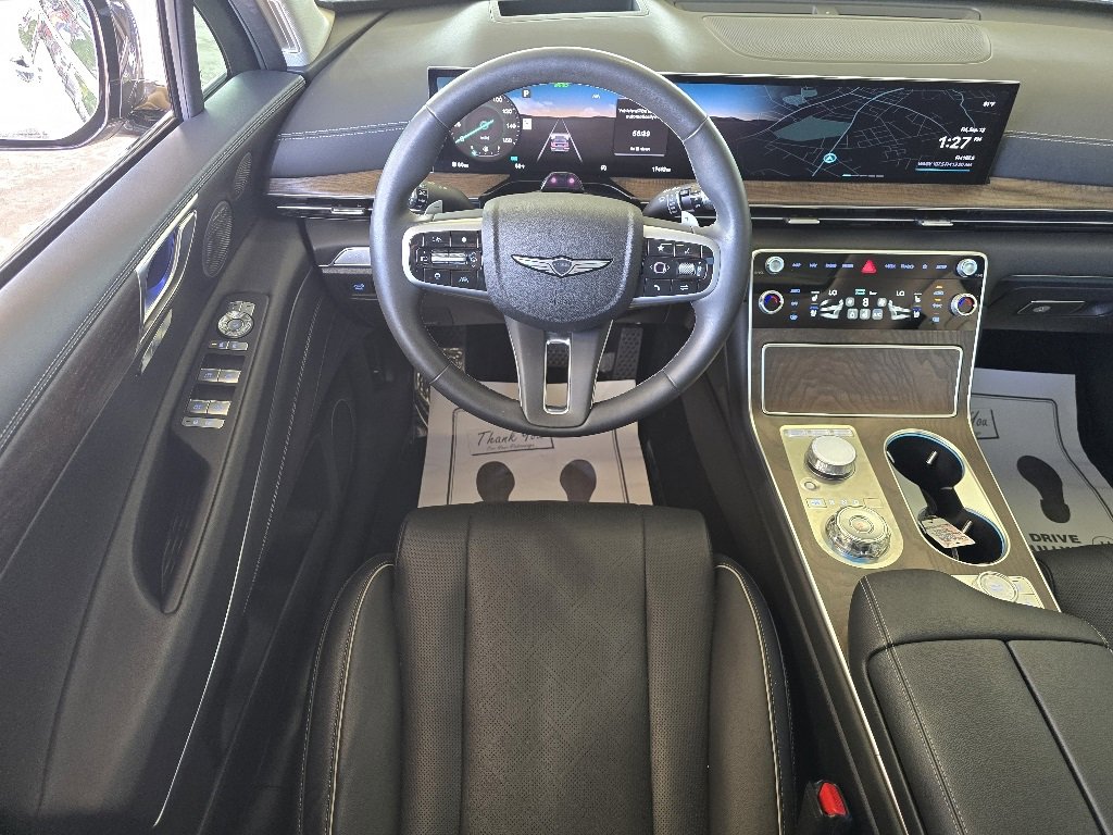 Used 2025 Genesis GV80 2.5T Prestige image 15
