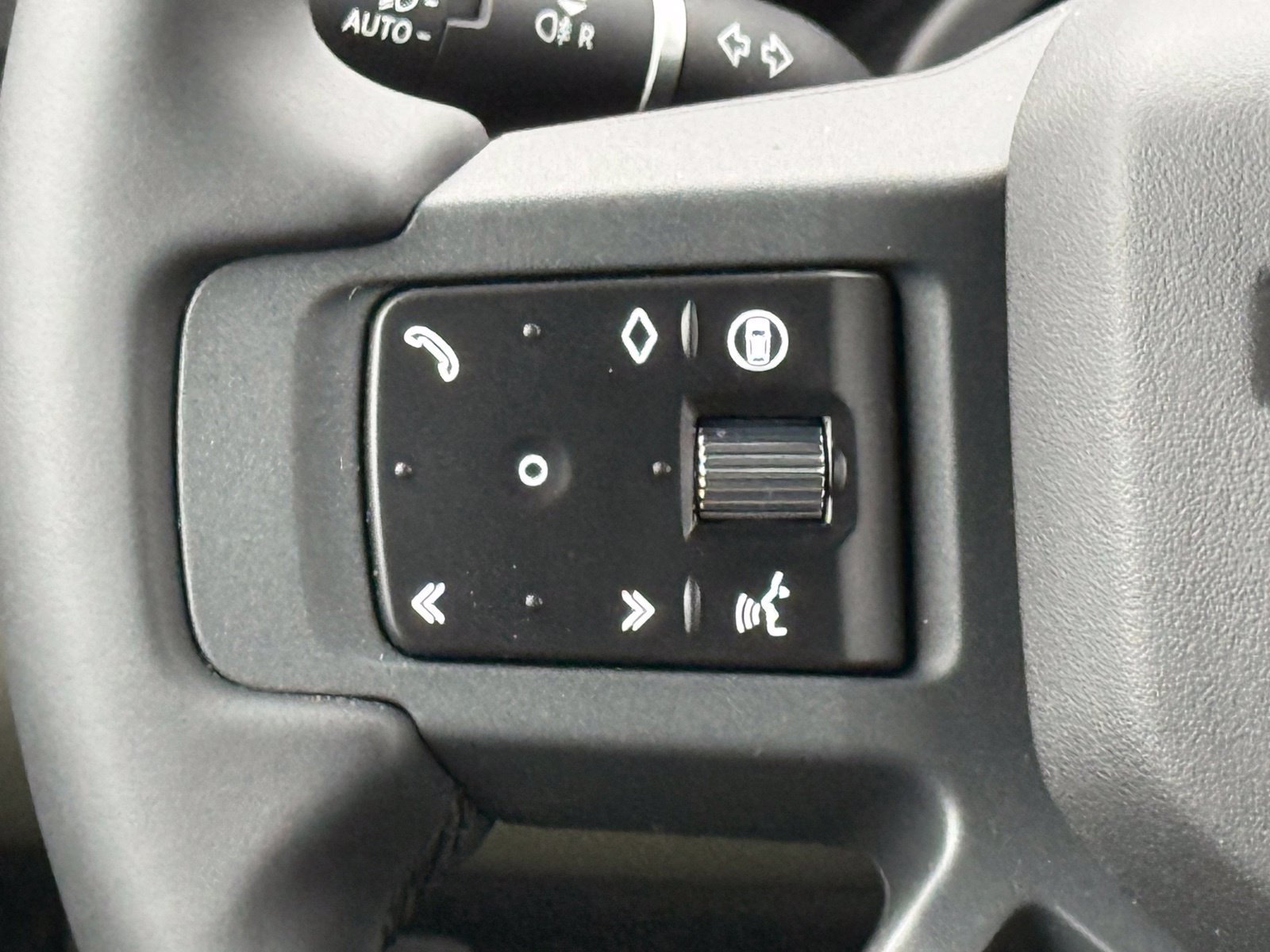 New 2026 Land Rover Defender 110 S AWD/4WD image 28