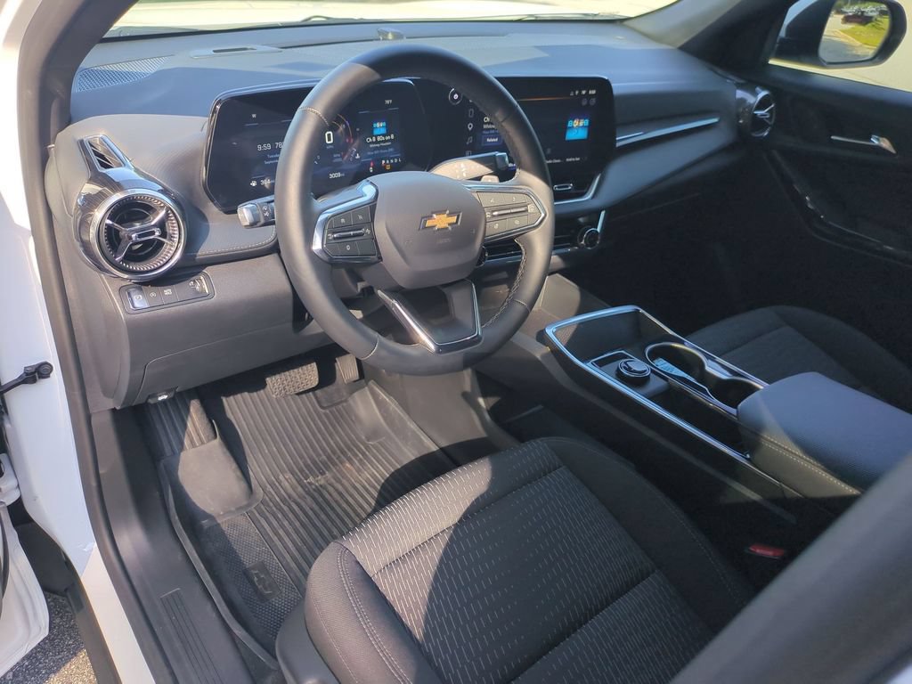 New 2026 Chevrolet Equinox LT FWD image 15