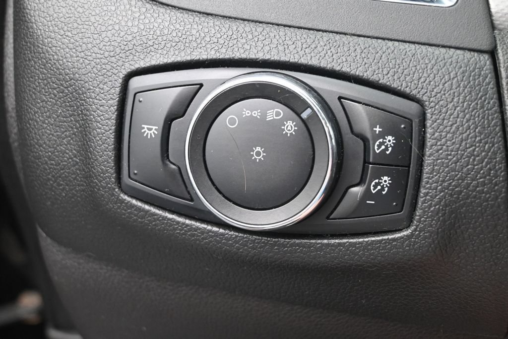 Used 2013 Ford Edge SEL FWD image 20