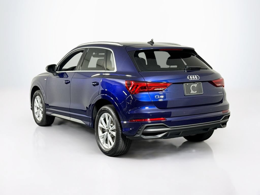 Used 2025 Audi Q3 2.0T Premium w/ Convenience Package AWD/4WD image 3