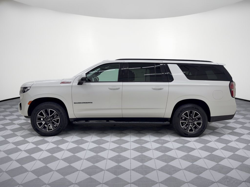 Used 2021 Chevrolet Suburban Z71 w/ Z71 Signature Package AWD/4WD image 2