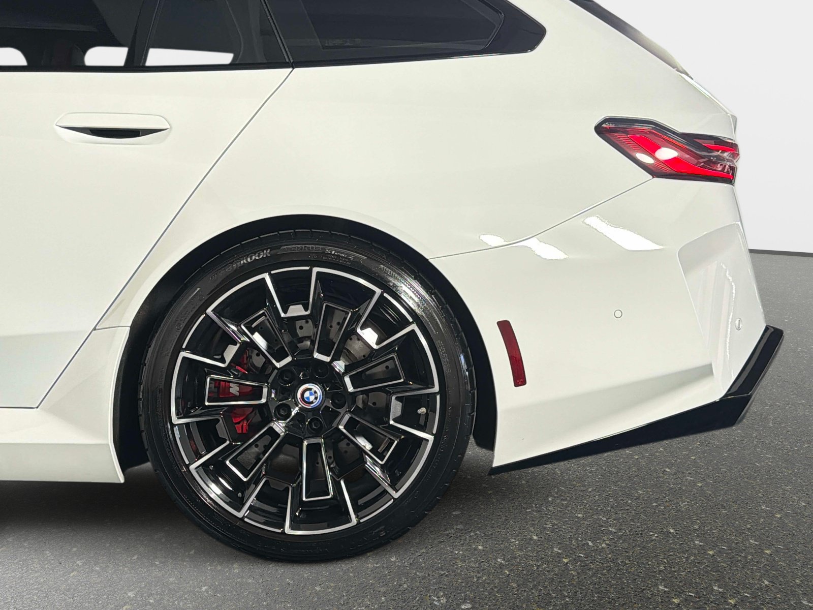 Used 2025 BMW M5 Touring AWD/4WD image 15