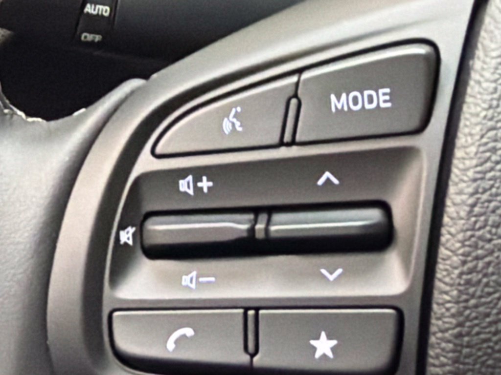 New 2026 Hyundai Venue SEL FWD image 21