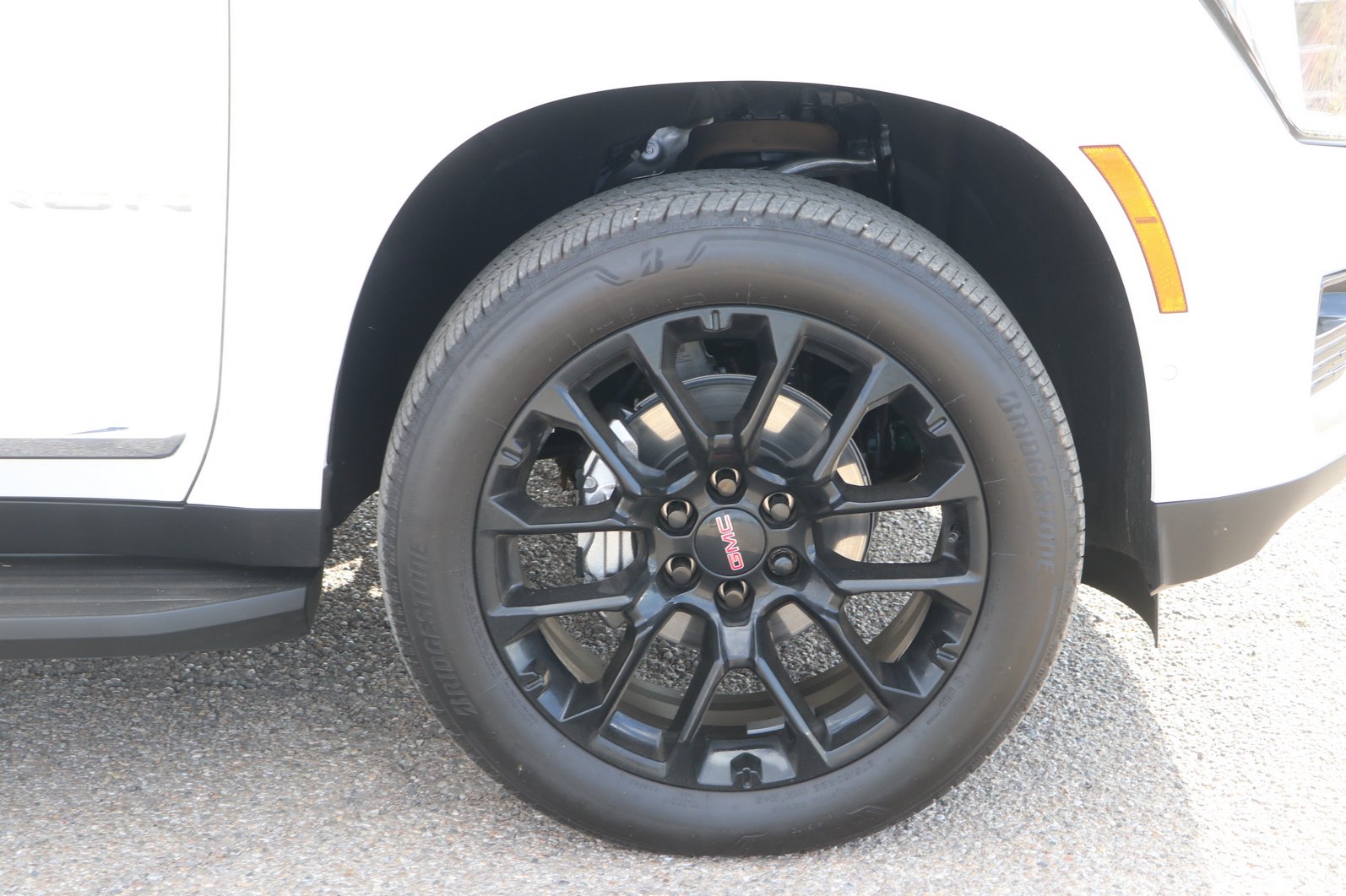 Used 2026 GMC Yukon XL Elevation AWD/4WD image 9