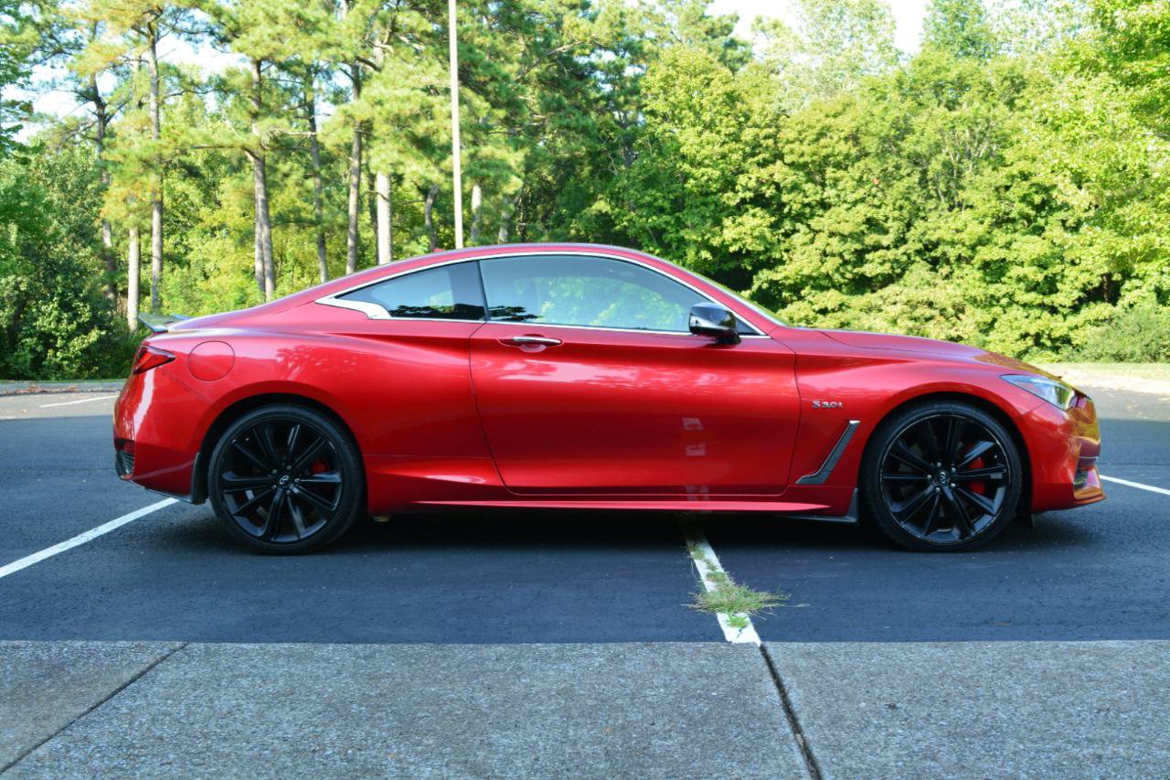 Used 2019 INFINITI Q60 Red Sport 400 AWD/4WD image 4