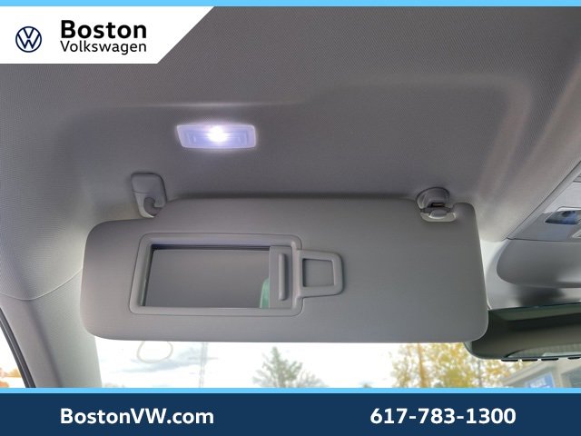 New 2025 Volkswagen Taos SEL image 24