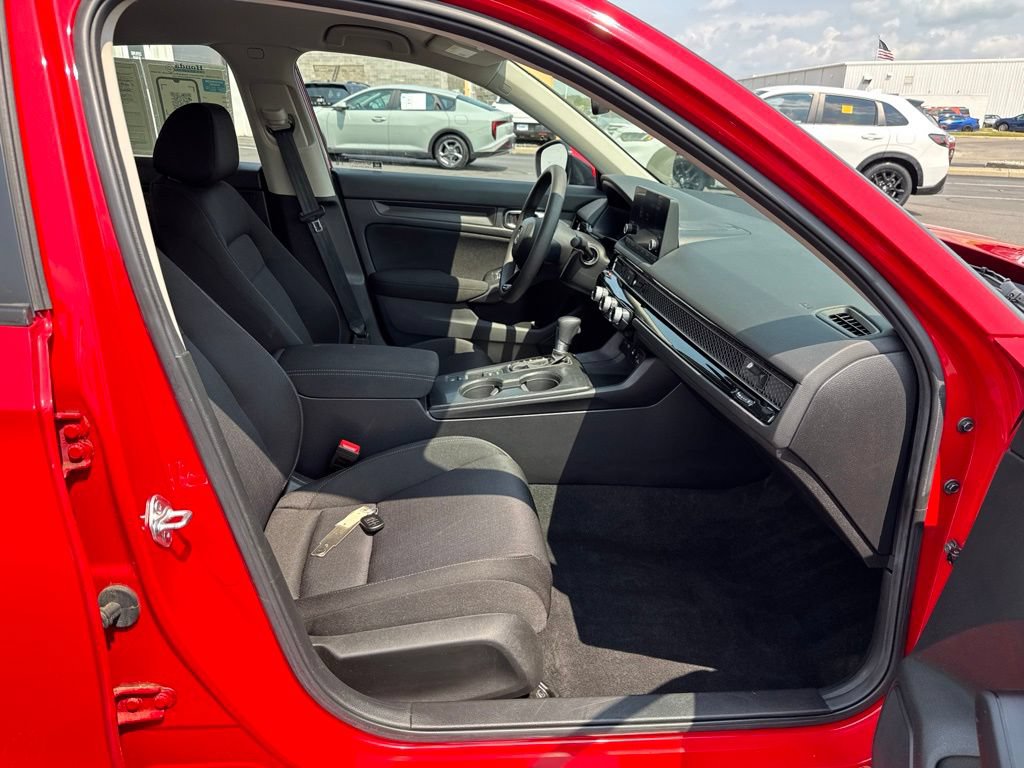 Used 2025 Honda Civic LX image 36