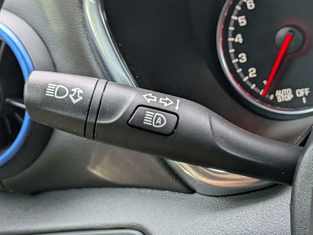 Used 2023 Chevrolet Blazer RS FWD image 31