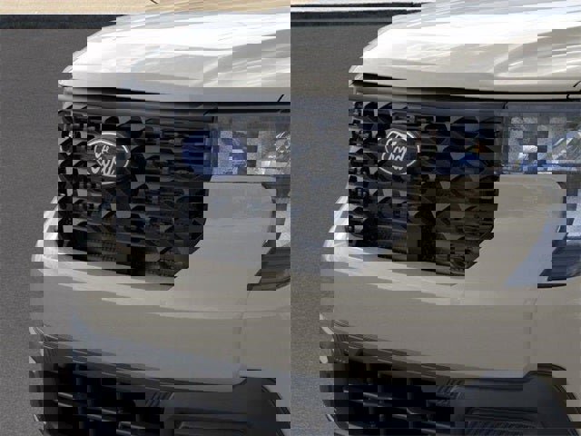 New 2025 Ford Maverick XL w/ Equipment Group 101A image 18