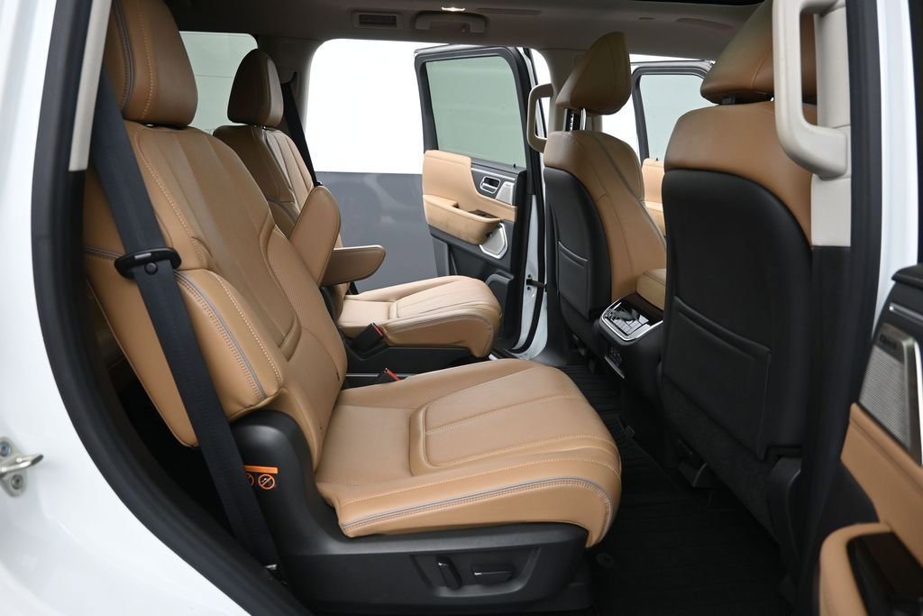 Used 2025 INFINITI QX80 Sensory w/ Exterior Package AWD/4WD image 10