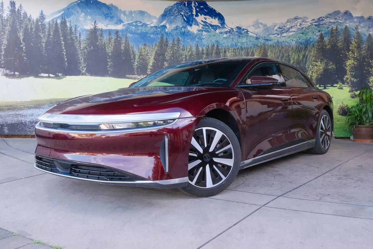Used 2024 Lucid Air Touring image 1