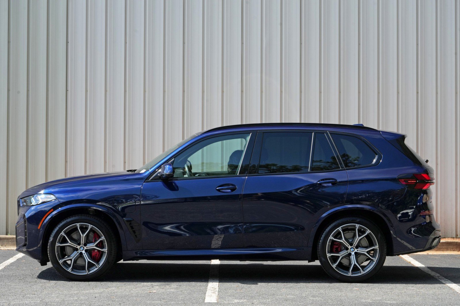 Used 2026 BMW X5 xDrive50e w/ M Sport Package AWD/4WD image 57